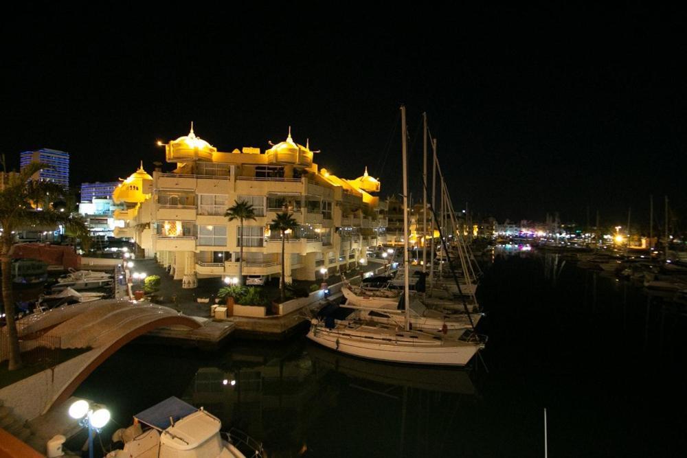 The Perfect Holiday Location Benalmadena Luaran gambar