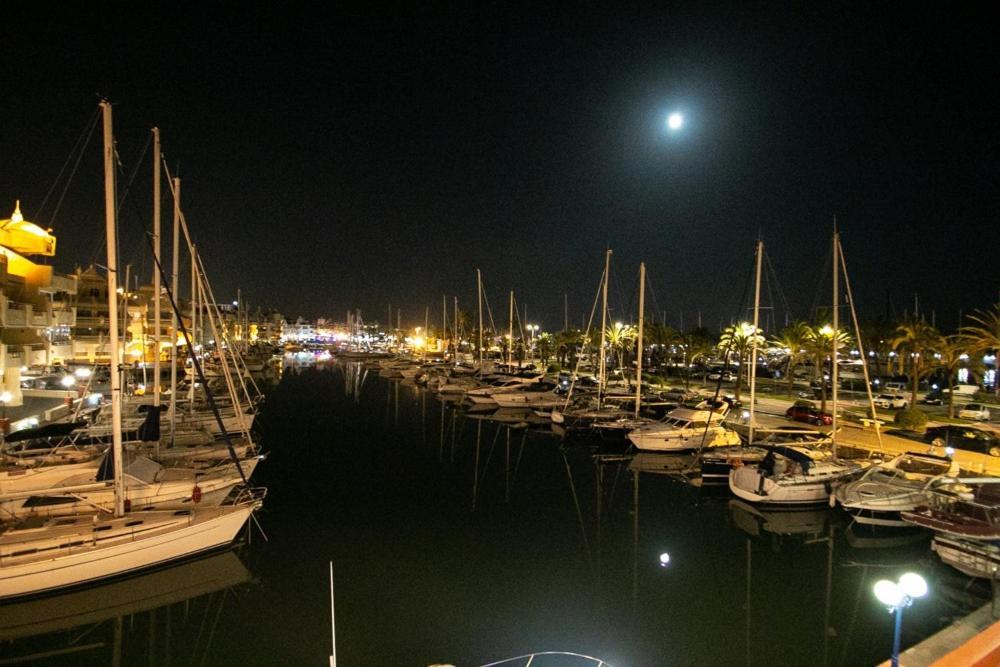 The Perfect Holiday Location Benalmadena Luaran gambar