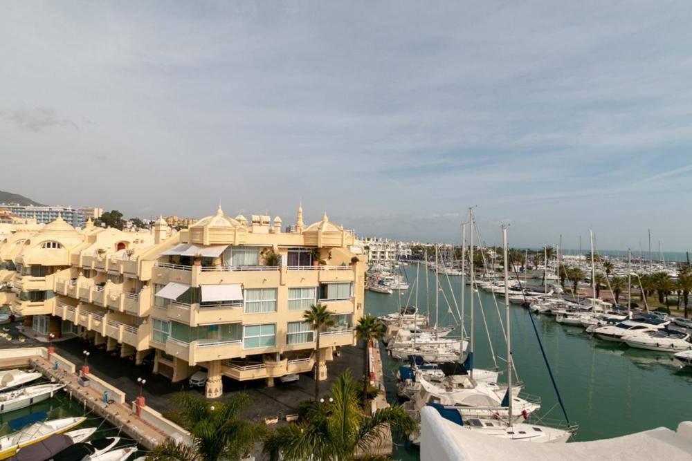 The Perfect Holiday Location Benalmadena Luaran gambar