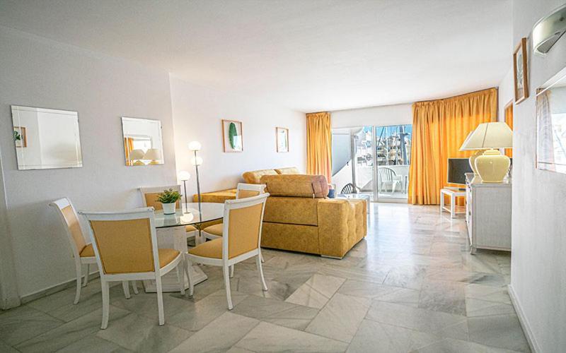 The Perfect Holiday Location Benalmadena Luaran gambar