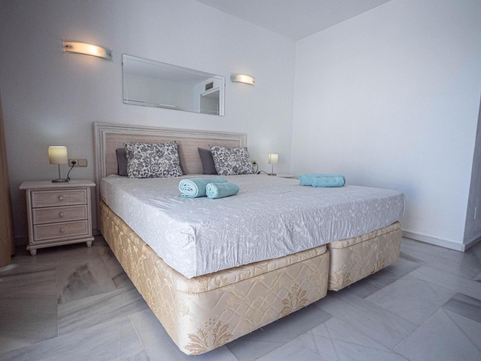 The Perfect Holiday Location Benalmadena Luaran gambar