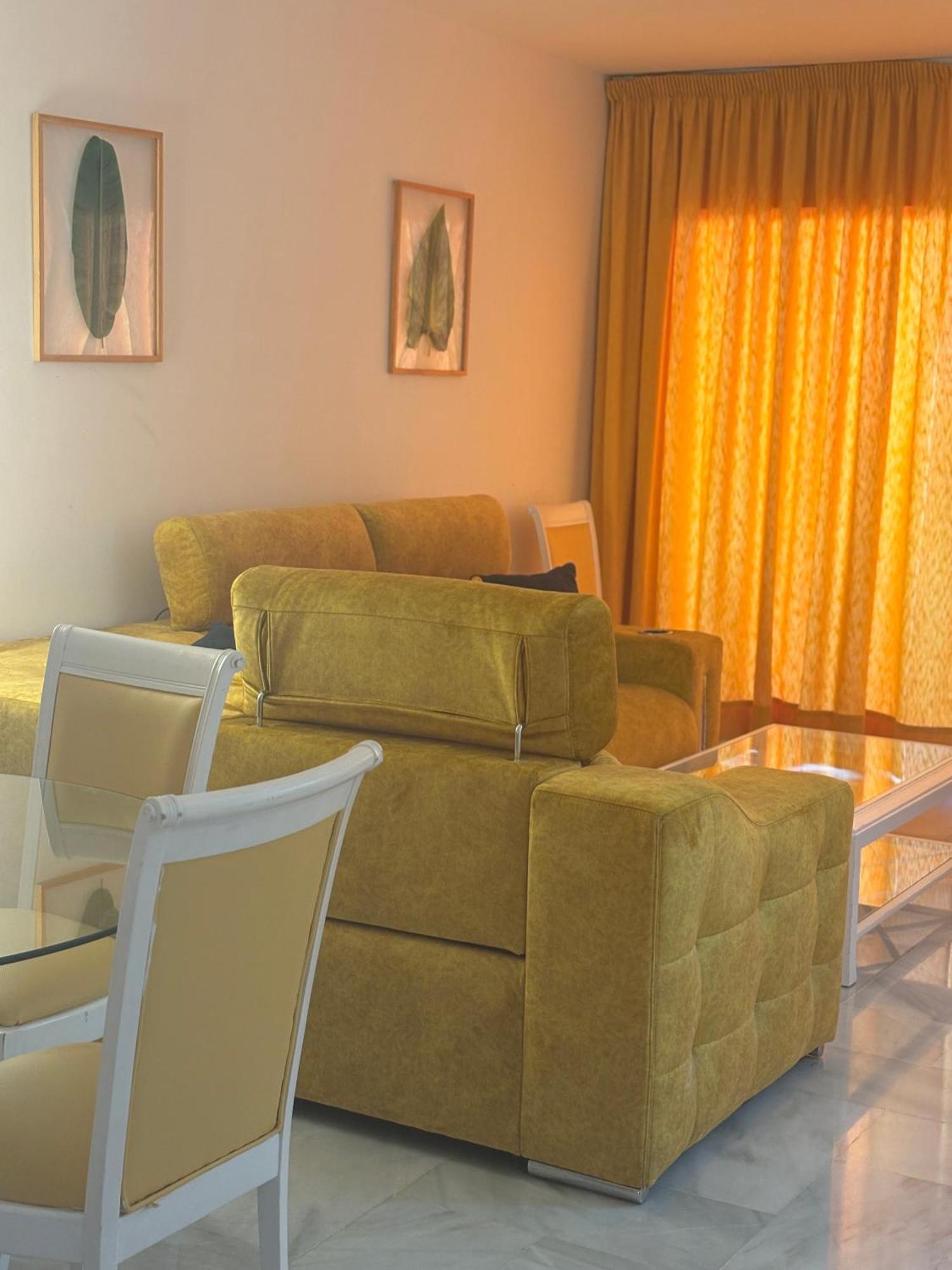 The Perfect Holiday Location Benalmadena Luaran gambar