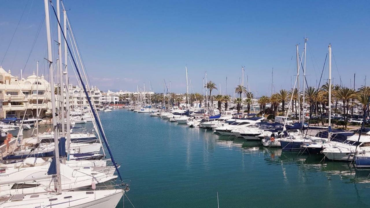 The Perfect Holiday Location Benalmadena Luaran gambar